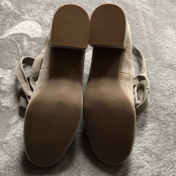 Steve Madden NWOT Suede Lace Up Tie Heels - Picture 5 of 6